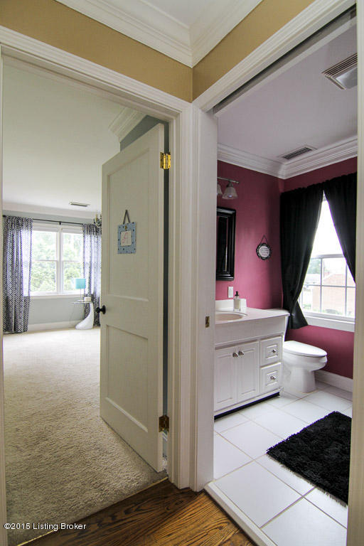 205 Ring Road Louisville, KY 40207 - Photo 47 of 68 0065