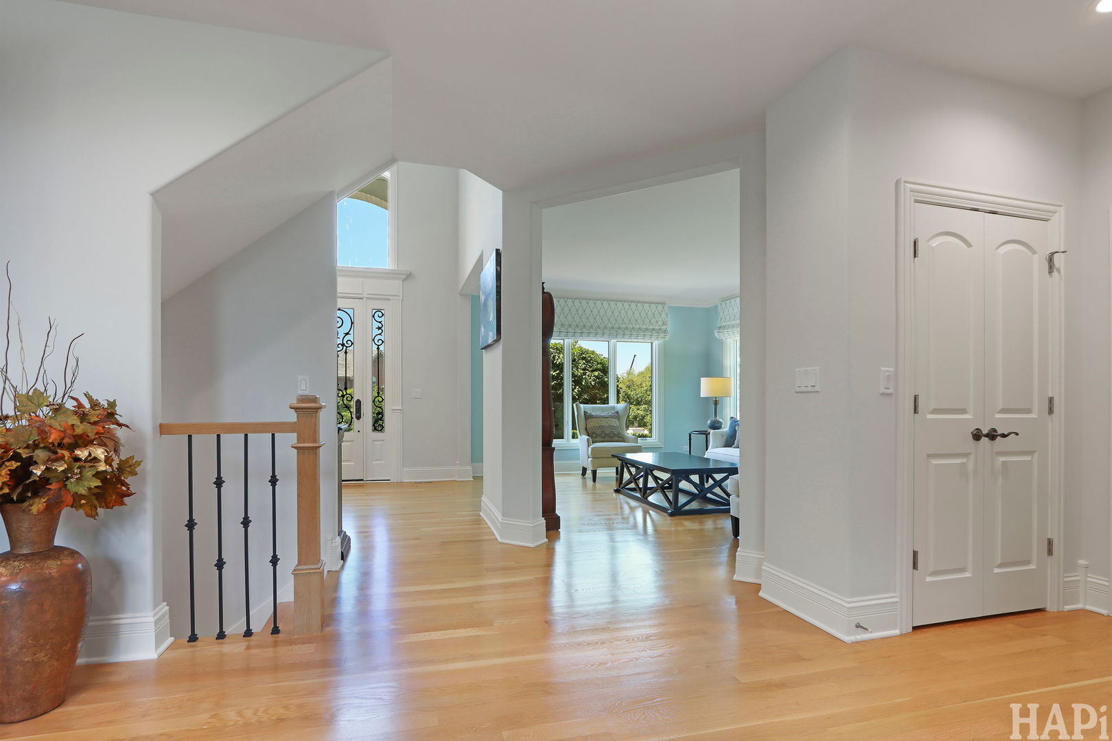 1410 Newcastle Court Inverness, IL 60010 - Photo 11 of 82 Gallery Image 11