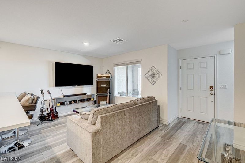 6176 Rathbone Street Las Vegas, NV 89166 - Photo 17 of 46