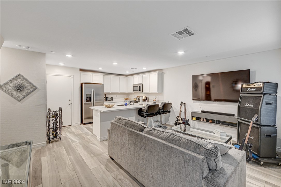 6176 Rathbone Street Las Vegas, NV 89166 - Photo 18 of 46