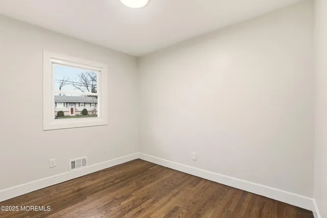 $559,000 | 1599 Woodcrest Drive, Toms River, NJ 08753