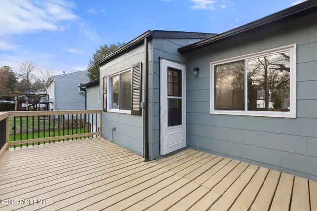 $559,000 | 1599 Woodcrest Drive, Toms River, NJ 08753