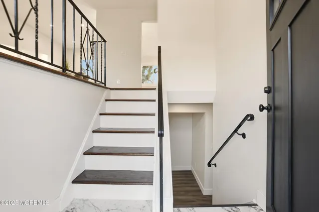 $559,000 | 1599 Woodcrest Drive, Toms River, NJ 08753