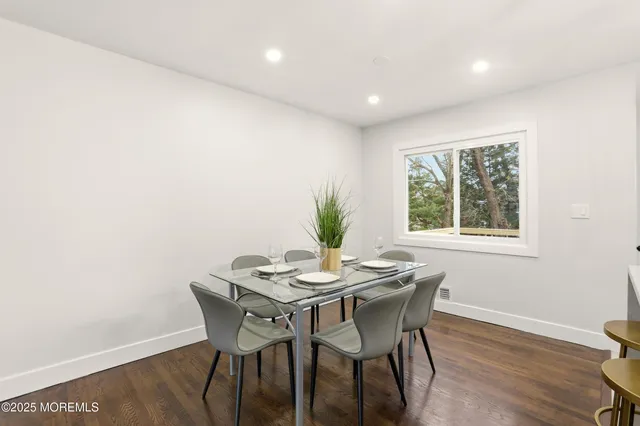 $559,000 | 1599 Woodcrest Drive, Toms River, NJ 08753