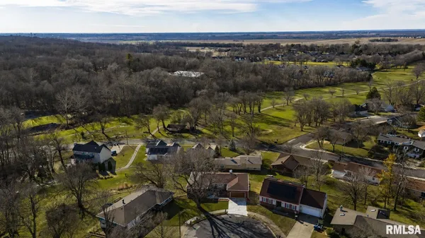 $319,900 | 2213 Cordova Court, Pekin, IL 61554