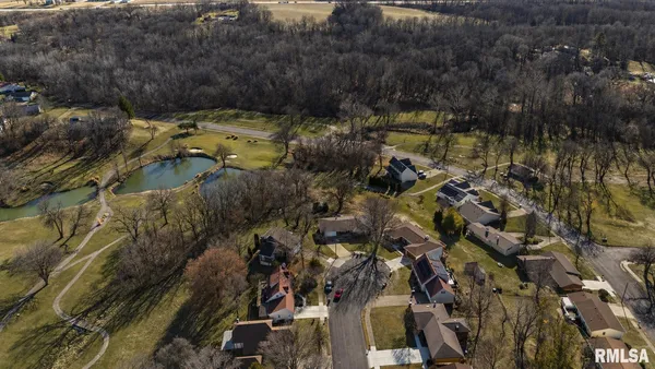 $319,900 | 2213 Cordova Court, Pekin, IL 61554