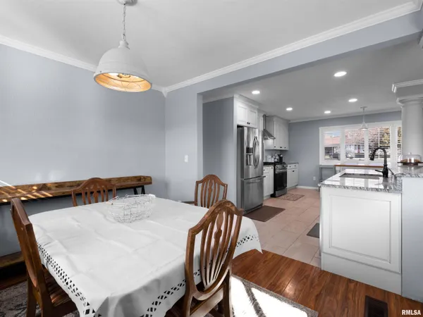 $319,900 | 2213 Cordova Court, Pekin, IL 61554