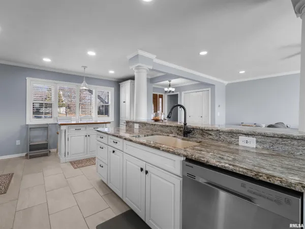 $319,900 | 2213 Cordova Court, Pekin, IL 61554