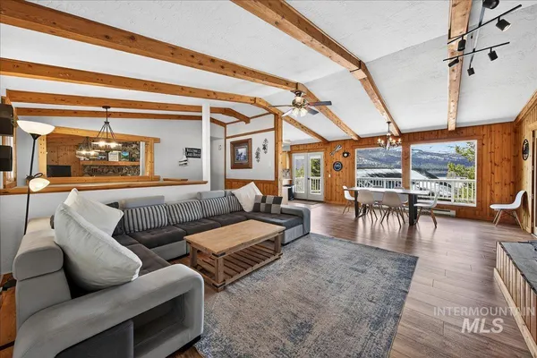 $749,900 | 115 Par Drive, Cascade, ID 83611