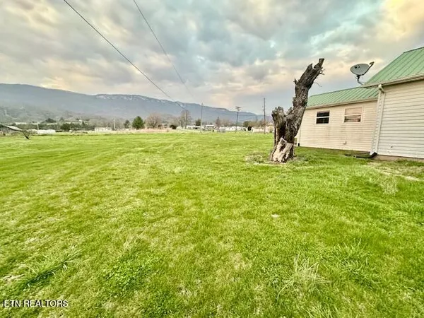 $65,000 | 273 Stockyard Drive, Ewing, VA 24248