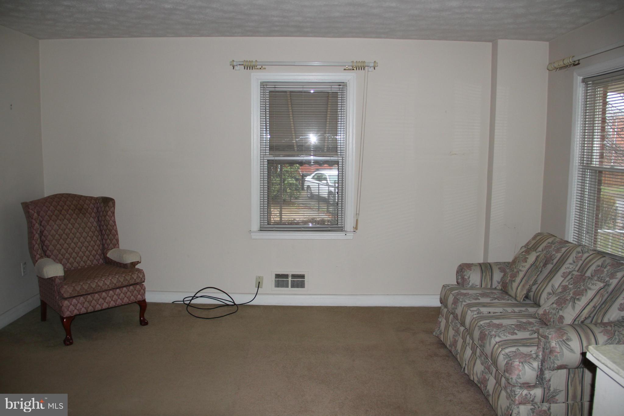 2108 Vailthorn Road Baltimore, MD 21220 - Photo 5 of 22 Family Room