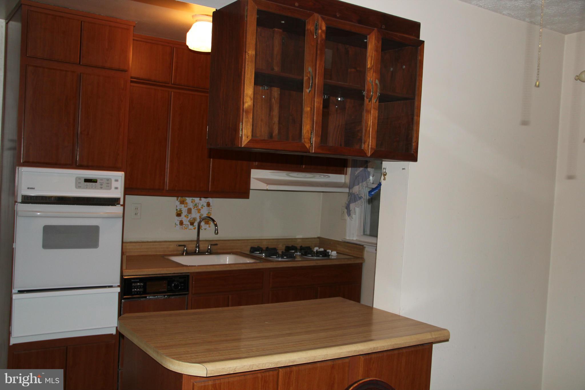 2108 Vailthorn Road Baltimore, MD 21220 - Photo 9 of 22 Kitchen