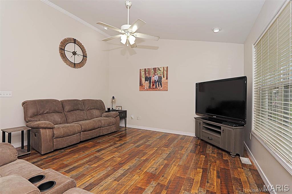 230 Matt Lane Jackson, MO 63755 - Photo 10 of 58