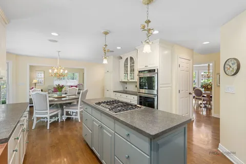 $975,000 | 1730 Yale Court, Lake Forest, IL 60045