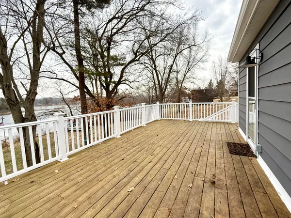 $329,900 | 5375 Paradise Drive, Reading, MI 49274