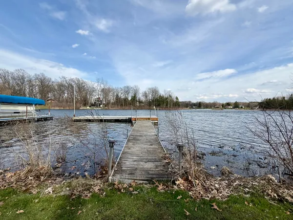 $329,900 | 5375 Paradise Drive, Reading, MI 49274