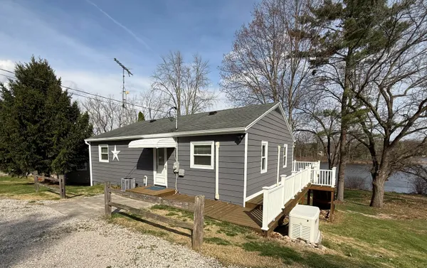 $329,900 | 5375 Paradise Drive, Reading, MI 49274