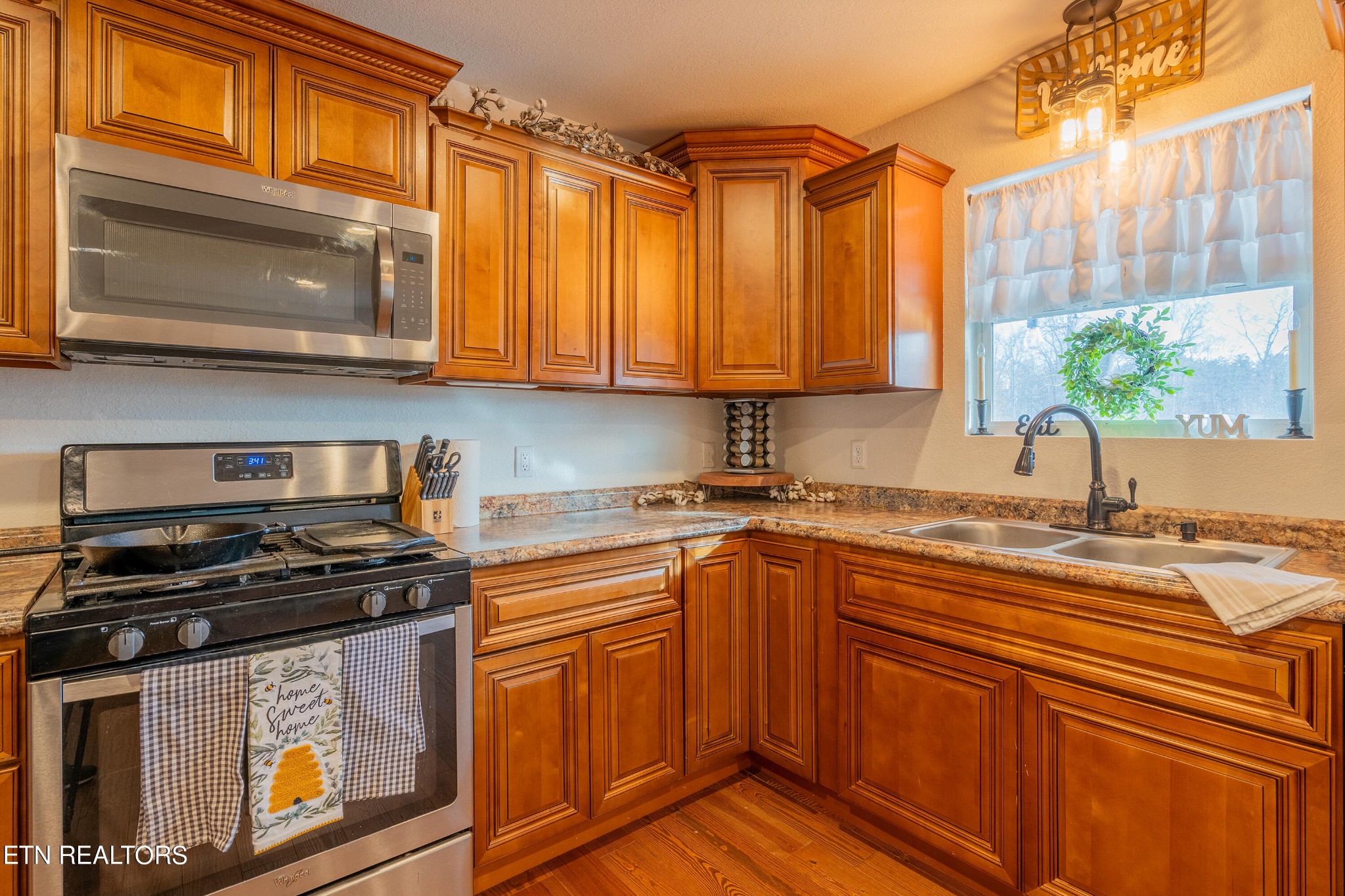 117 Pine Flat Road Deer Lodge, TN 37726 - Photo 11 of 45 Gallery Image 11