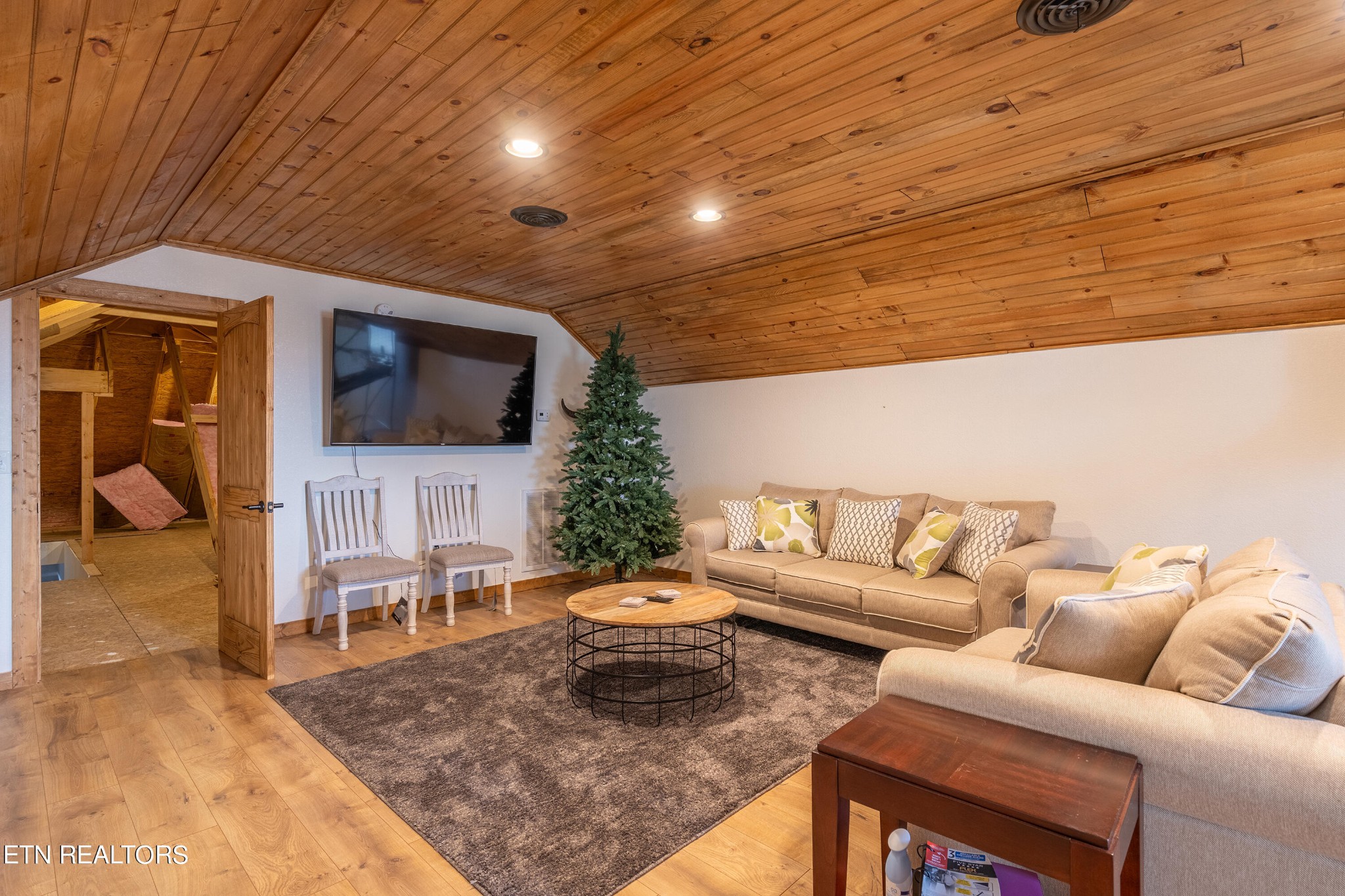 117 Pine Flat Road Deer Lodge, TN 37726 - Photo 28 of 45 Gallery Image 28