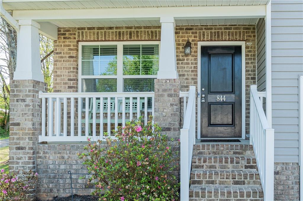 844 Prince Edward Road Kernersville, NC 27284 - Photo 3 of 27 Gallery Image 3