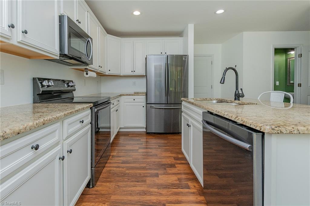 844 Prince Edward Road Kernersville, NC 27284 - Photo 8 of 27 Gallery Image 8