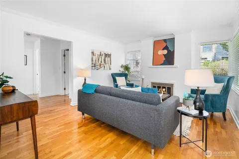 $999,950 | 8205 19th Avenue Northeast, Seattle, WA 98115