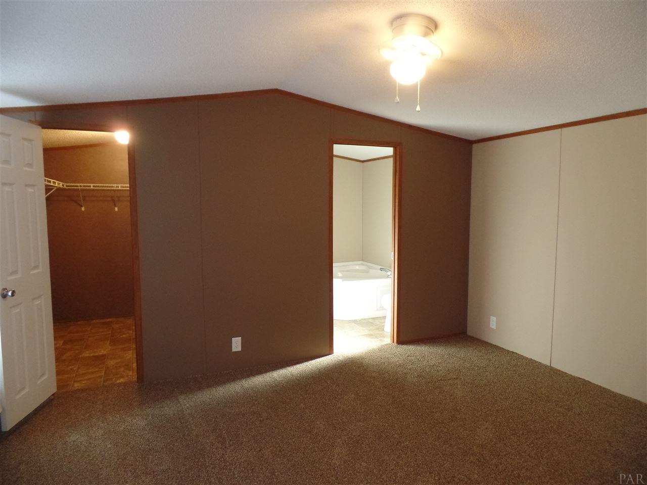 95 Green Tree Circle Cantonment, FL 32533 - Photo 18 of 21
