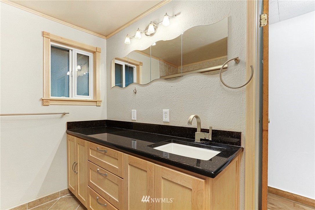 44670 Southeast Edgewick Road North Bend, WA 98045 - Photo 15 of 40 Gallery Image 15