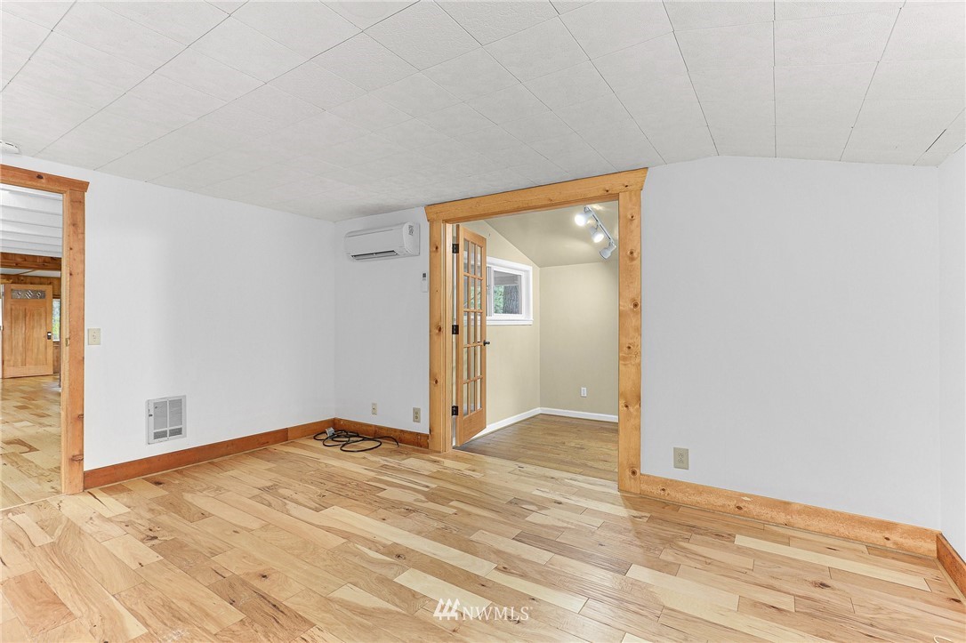 44670 Southeast Edgewick Road North Bend, WA 98045 - Photo 19 of 40 Gallery Image 19