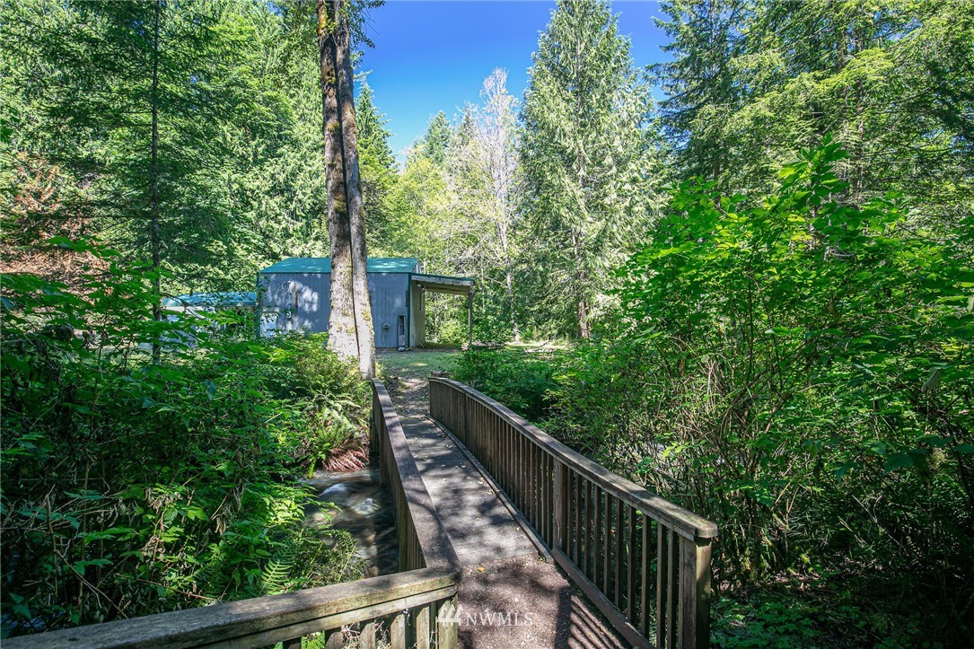 44670 Southeast Edgewick Road North Bend, WA 98045 - Photo 25 of 40 Gallery Image 25