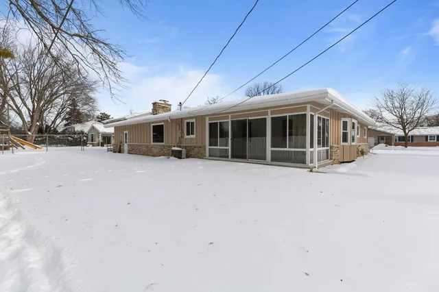 $314,900 | 2019 North Birchwood Avenue, Appleton, WI 54914