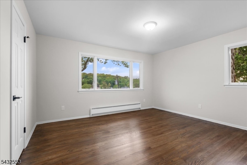 8 Cove Road Hopatcong, NJ 07843 - Photo 21 of 38