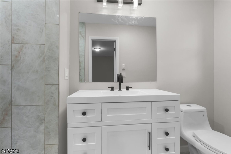 8 Cove Road Hopatcong, NJ 07843 - Photo 25 of 38