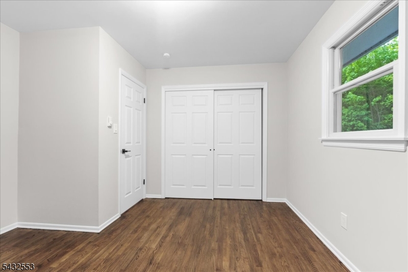 8 Cove Road Hopatcong, NJ 07843 - Photo 29 of 38