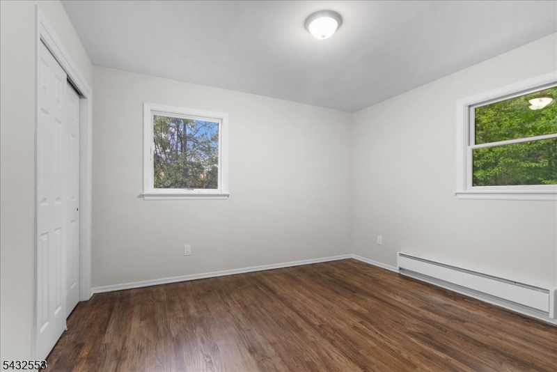 8 Cove Road Hopatcong, NJ 07843 - Photo 31 of 38