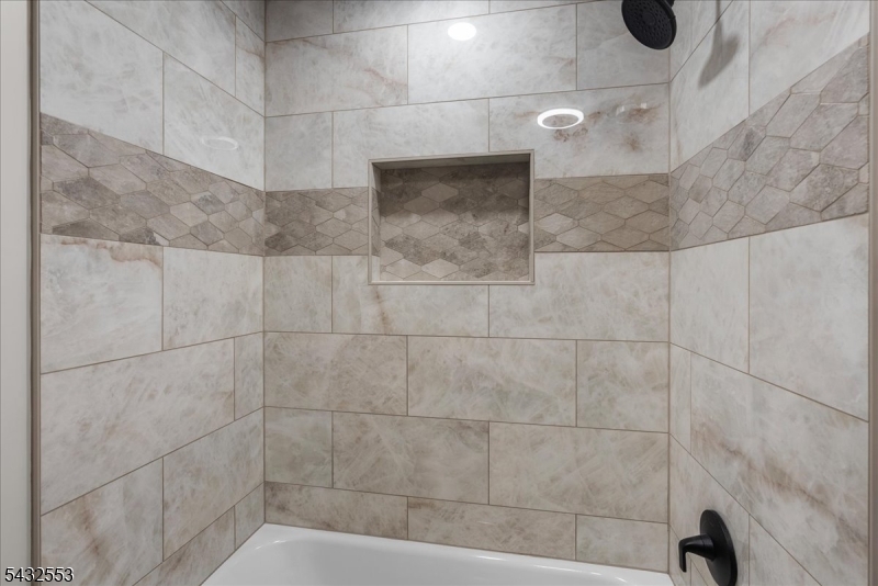 8 Cove Road Hopatcong, NJ 07843 - Photo 34 of 38