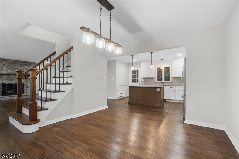 8 Cove Road Hopatcong, NJ 07843 - Photo 10 of 38