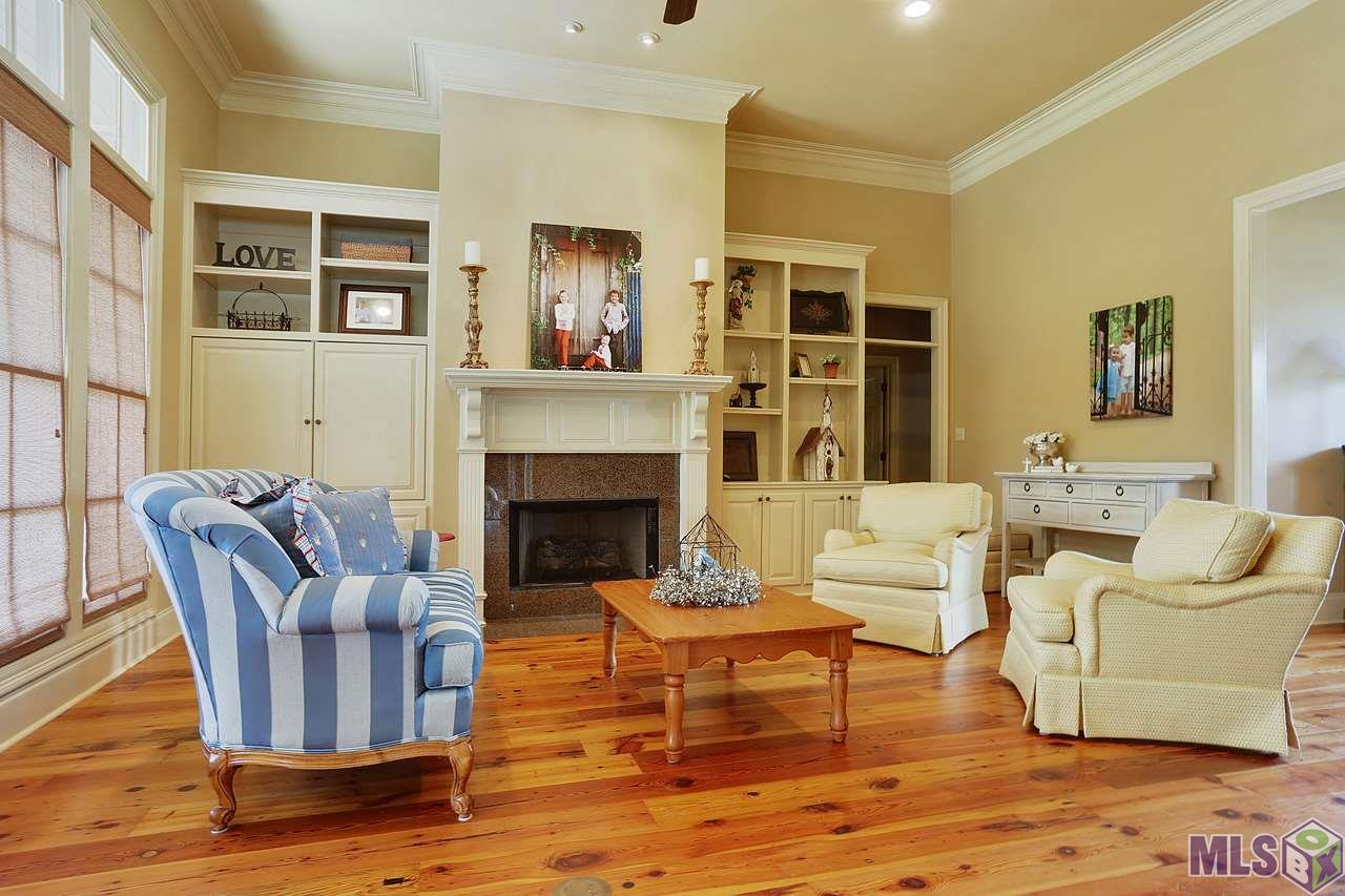 3207 Coates Crossing Baton Rouge, LA 70810 - Photo 7 of 14 Great Den Overlooks Backyard!