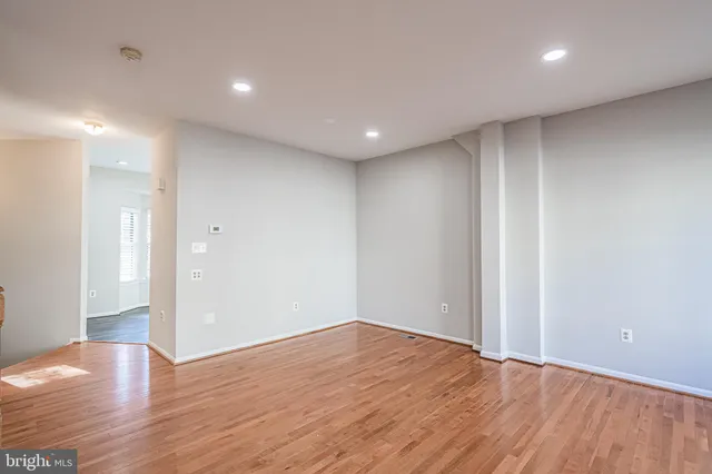 a view of empty room