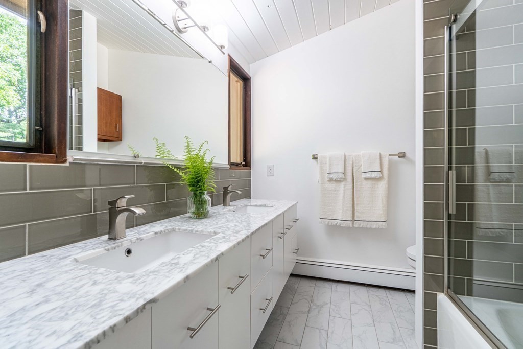 17 Stonehedge Road Lincoln, MA 01773 - Photo 22 of 42