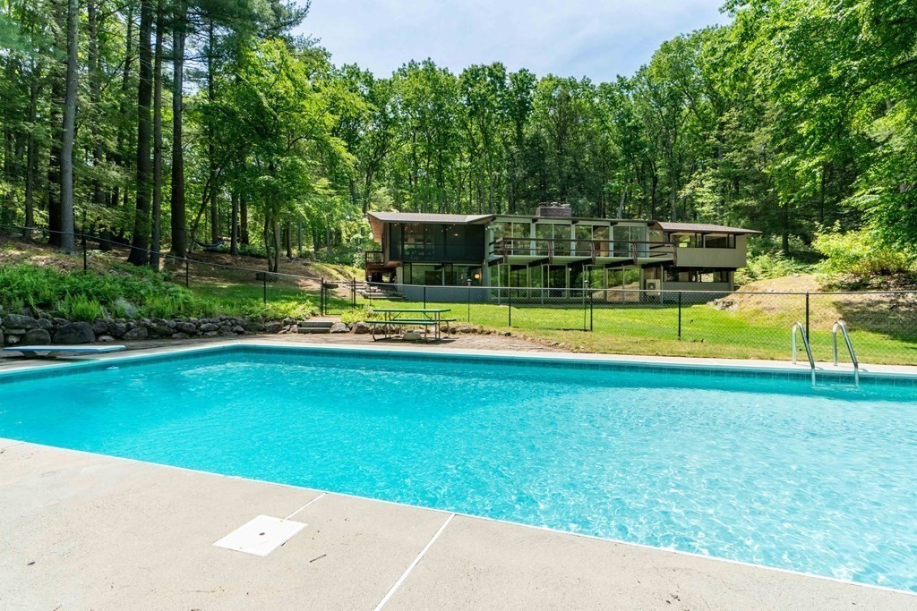 17 Stonehedge Road Lincoln, MA 01773 - Photo 40 of 42