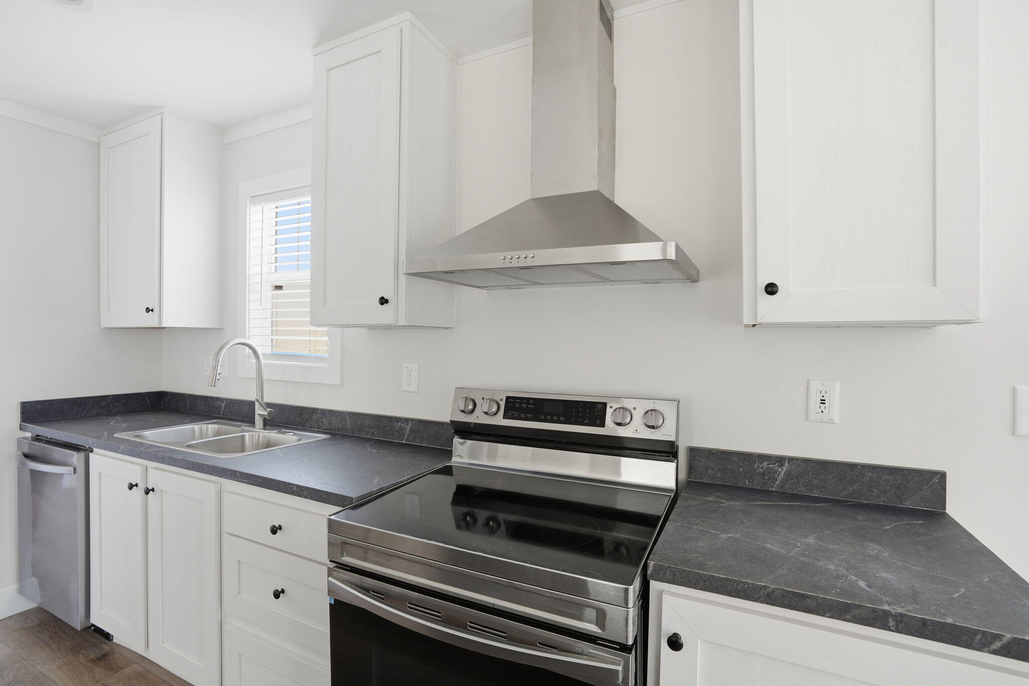 1521 Bucksport Road Conway, SC 29527 - Photo 8 of 22 11-web-or-mls-009_DSC00551_1