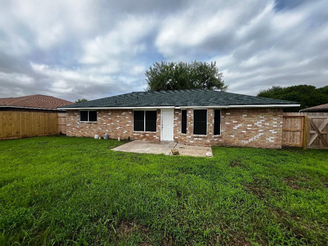 5111 Maple Drive Baytown, TX 77521 - Photo 15 of 16
