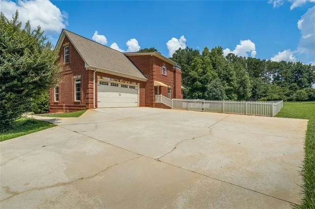 $549,900 | 20 Woodlawn Springs Trail, Covington, GA 30014