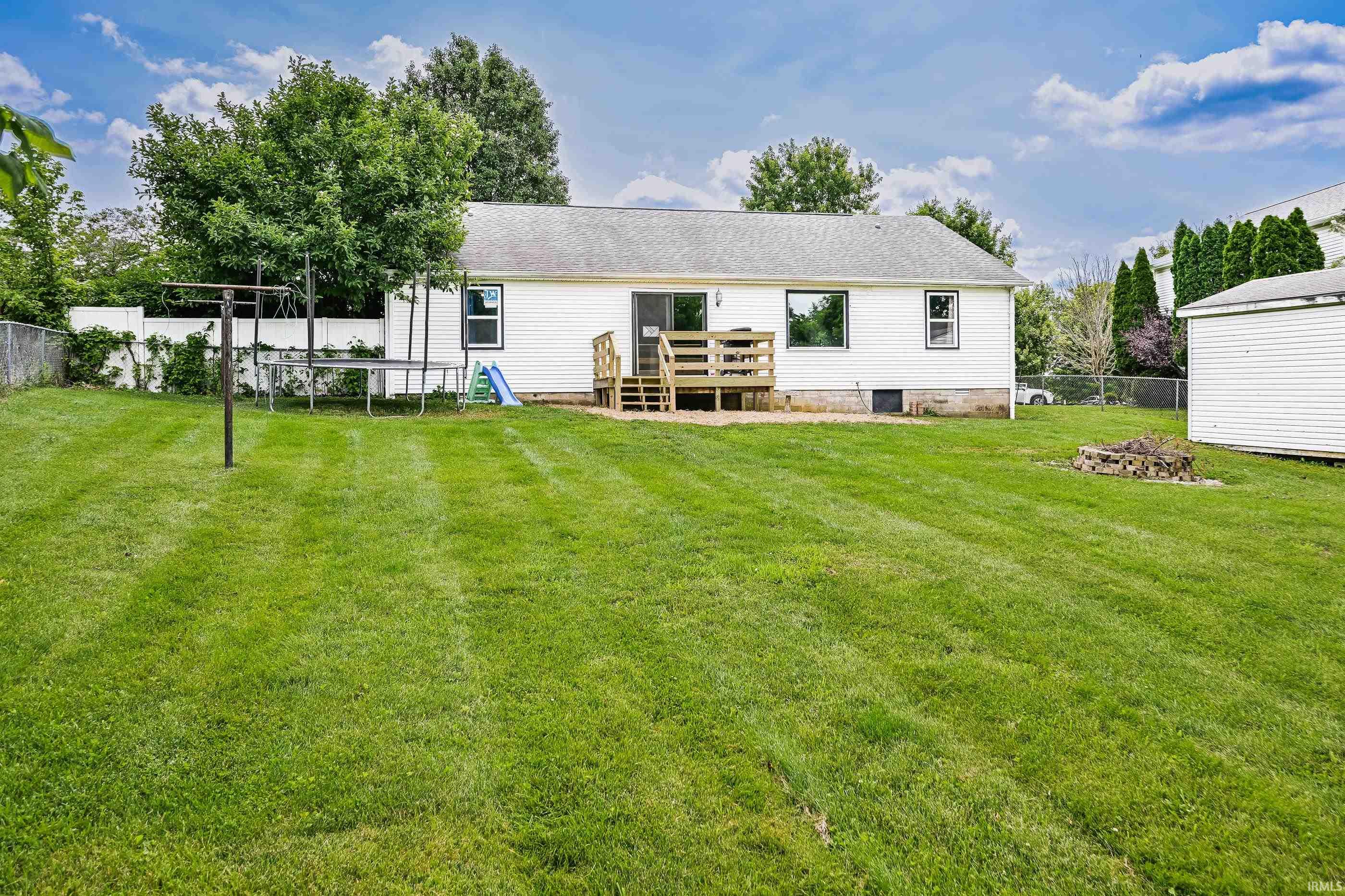 1267 Marigold Road Bloomington, IN 47401 - Photo 27 of 30
