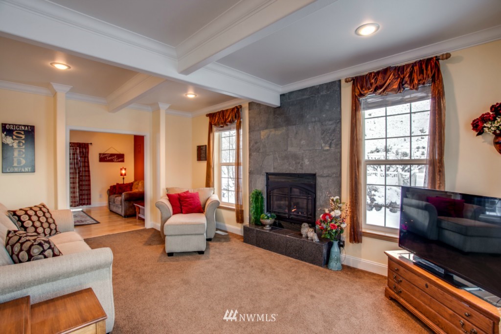 3385 Number 1 Canyon Road Wenatchee, WA 98801 - Photo 4 of 20 Gallery Image 4