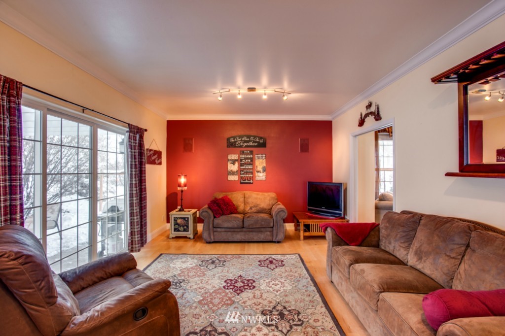 3385 Number 1 Canyon Road Wenatchee, WA 98801 - Photo 5 of 20 Gallery Image 5