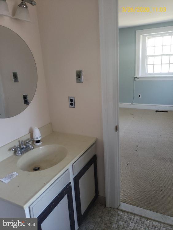 115 Roumfort Road, Unit 13 Philadelphia, PA 19119 - Photo 16 of 17