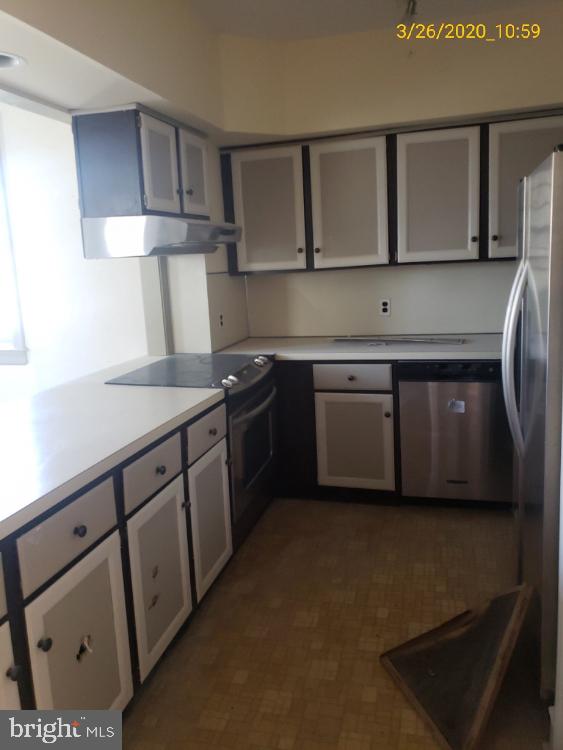 115 Roumfort Road, Unit 13 Philadelphia, PA 19119 - Photo 6 of 17