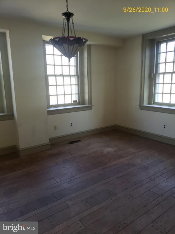 115 Roumfort Road, Unit 13 Philadelphia, PA 19119 - Photo 8 of 17